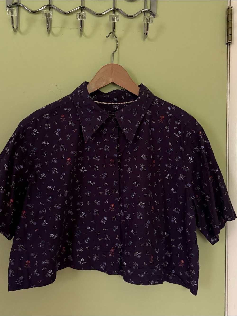 Wildfang The Essential Cropped button up- floral L